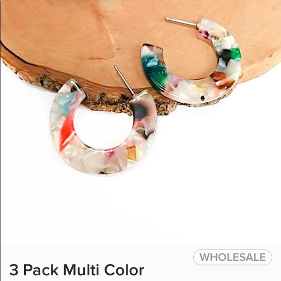 ✨✨✨Multi Color Acrylic Hoop Earrings - Picture 2 of 3